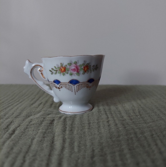 Demitasse Cup & Saucer - Picture 7 of 11